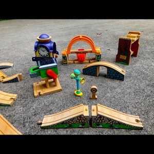 Thomas and Chugginton Misc items